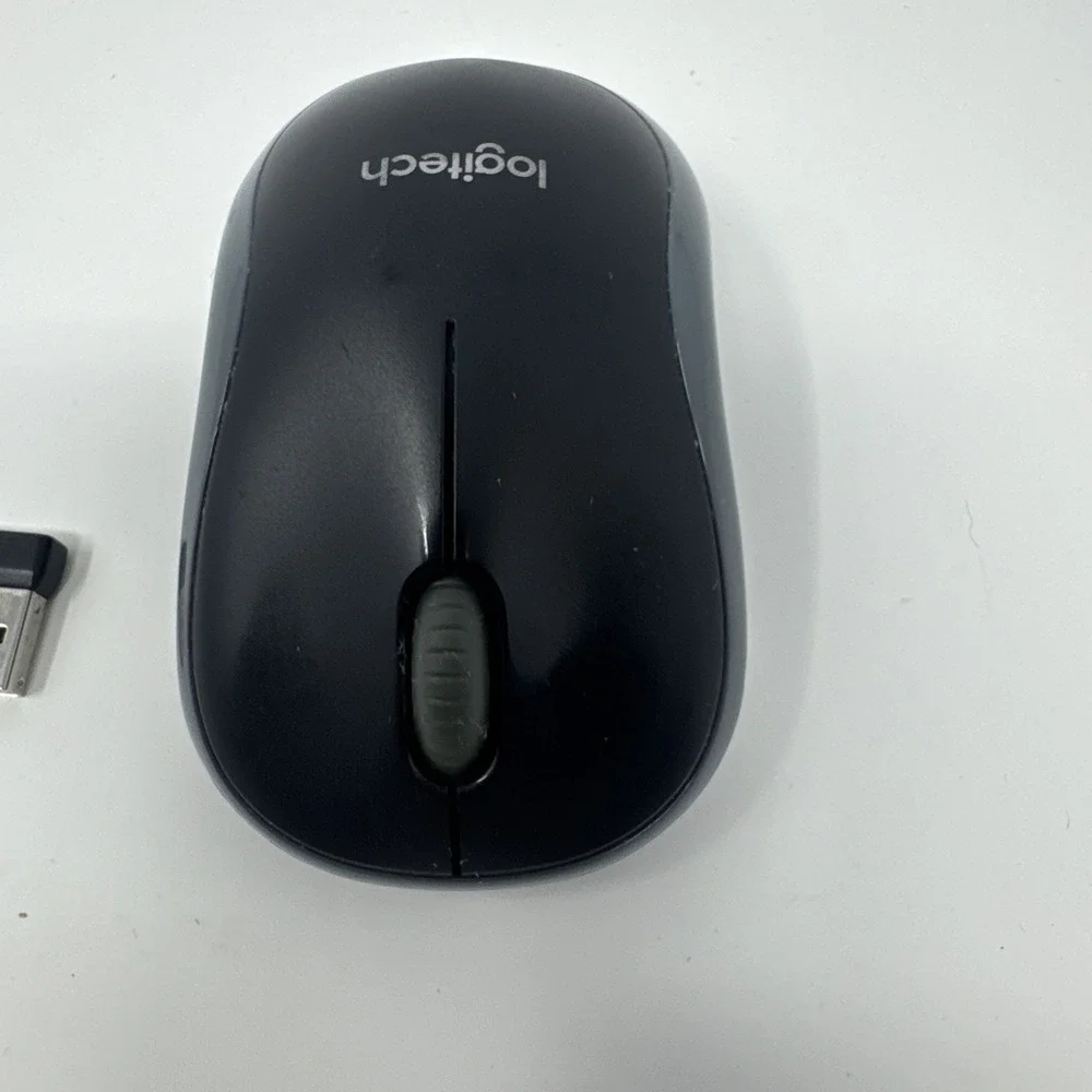 Logitech M185 Wireless USB 3 Button Standard Optical Mouse Black P/N: M-R0061